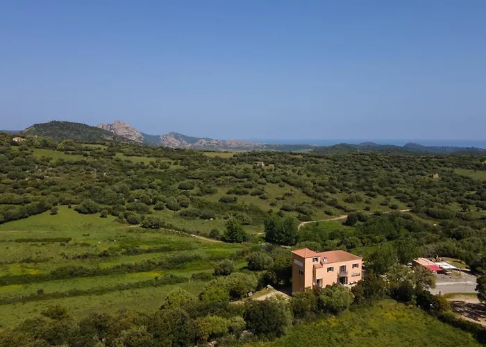 Hôtel accueillant les animaux: Hôtel - Restaurant U Santu Petru